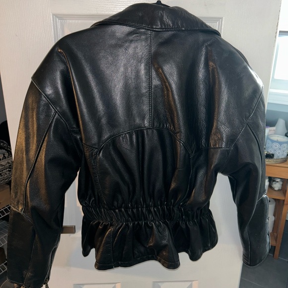 Black Vintage Moto Leather Jacket - Picture 2 of 8
